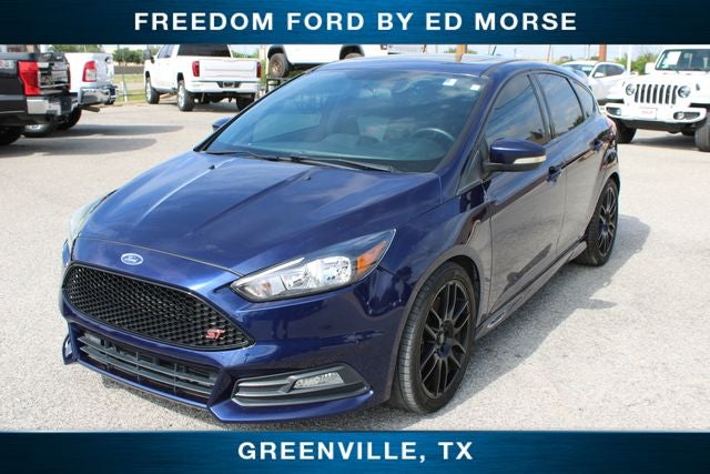 2016 Ford Focus 5 Door Hatch ST's photo