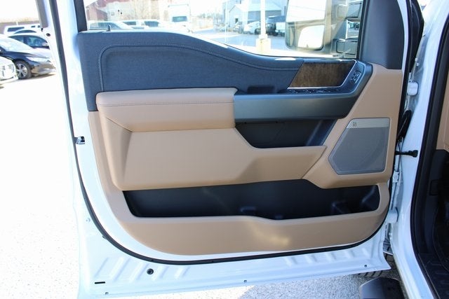 2026 Ford F-350SD Lariat DRW