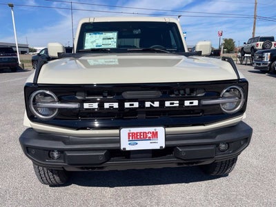 2026 Ford Bronco Outer Banks
