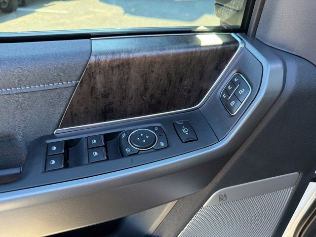 2027 Ford F-250SD Lariat