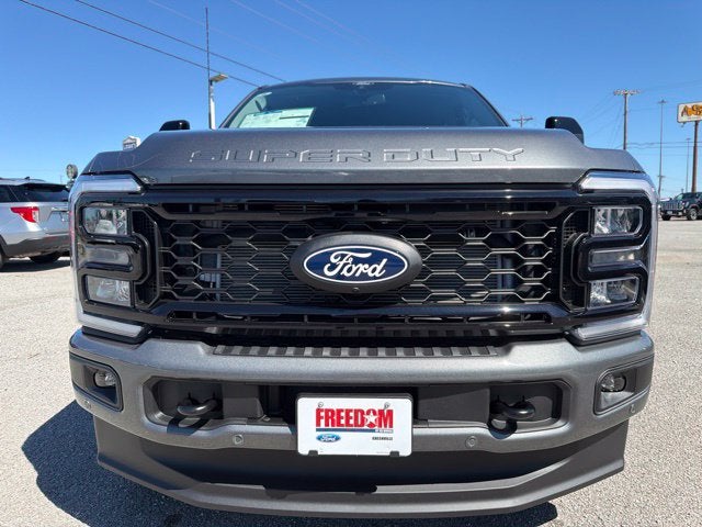 2027 Ford F-350SD Lariat