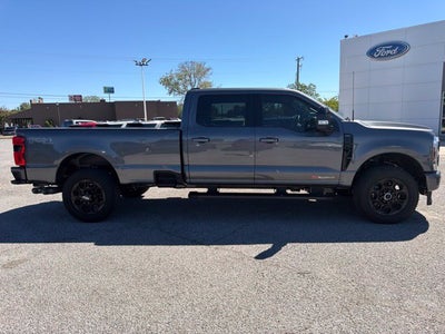 2027 Ford F-350SD Lariat