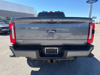 2027 Ford F-350SD Lariat