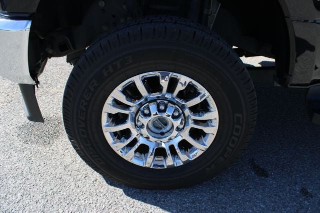 2022 Ford F-350SD Lariat