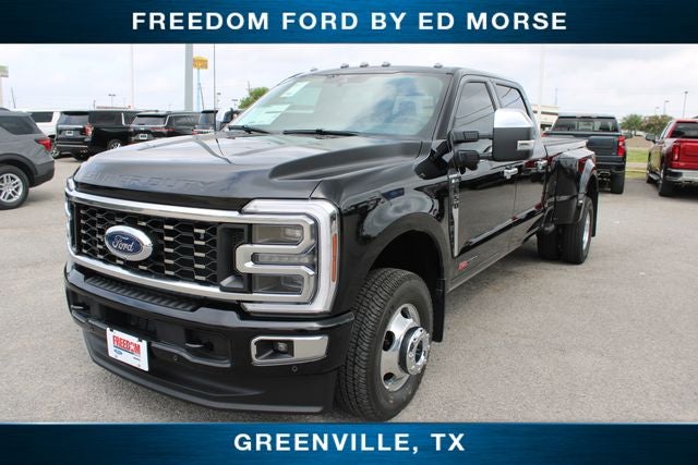2026 Ford F-350 Platinum 4x4 Crew Cab 8' Box DRW's photo