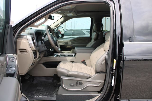 2026 Ford F-350SD Platinum DRW