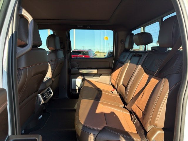 2027 Ford F-350SD King Ranch DRW