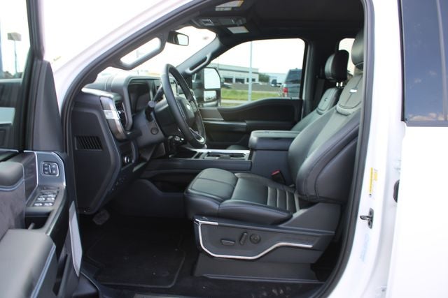 2026 Ford F-350SD Platinum DRW