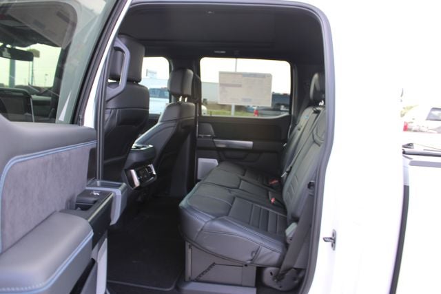 2026 Ford F-350SD Platinum DRW