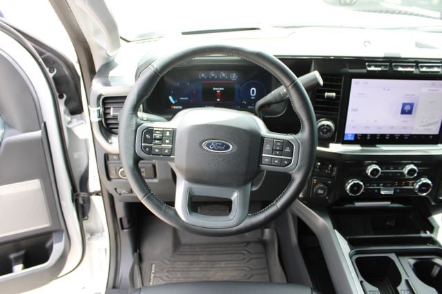2024 Ford F-350SD Lariat DRW