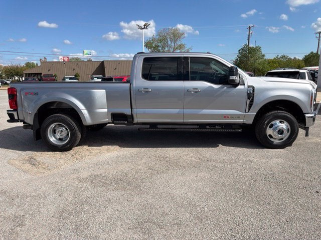 2027 Ford F-350SD Lariat DRW