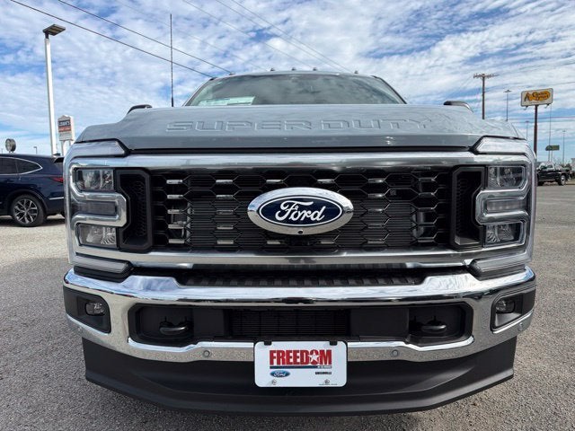 2027 Ford F-350SD Lariat DRW