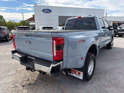 2027 Ford F-350SD Lariat DRW