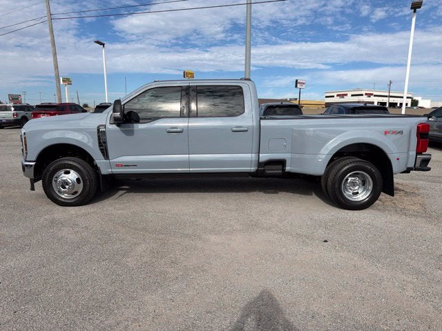 2027 Ford F-350SD Lariat DRW