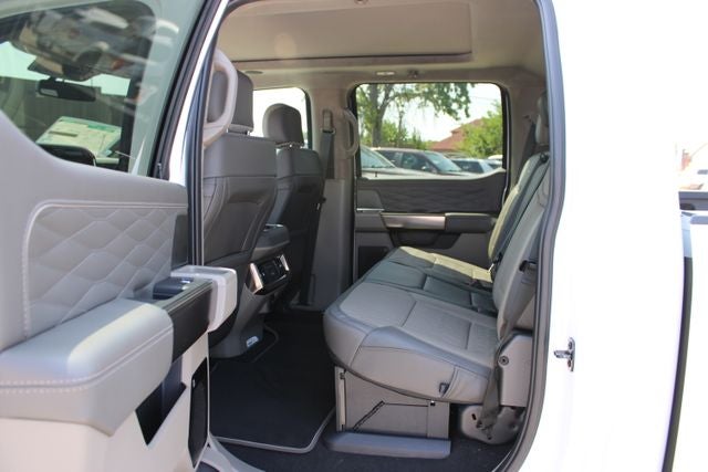 2026 Ford F-450SD Platinum DRW
