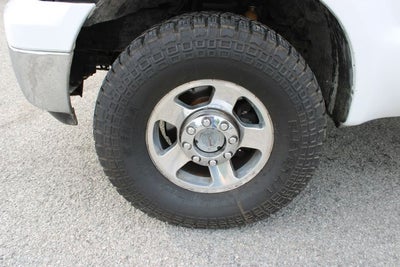2005 Ford F-250SD Base