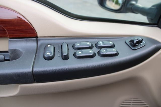 2005 Ford F-250SD Base