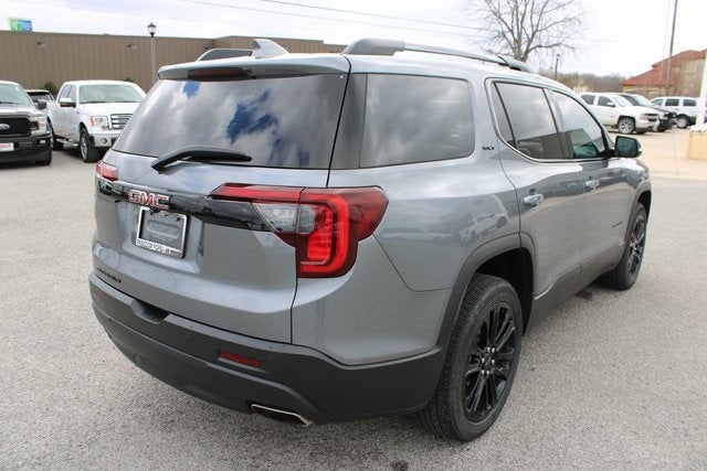 2022 GMC Acadia SLT