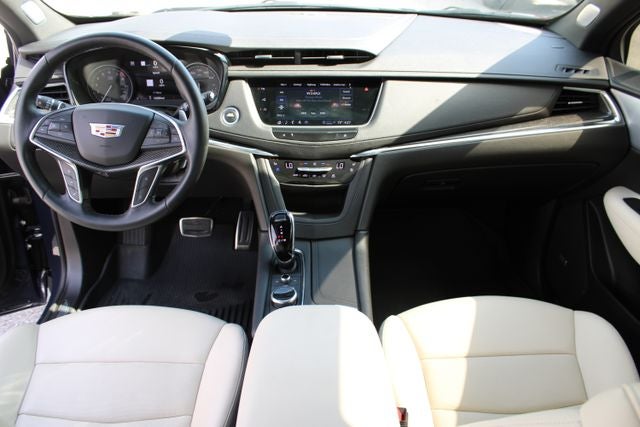 2025 Cadillac XT5 Sport
