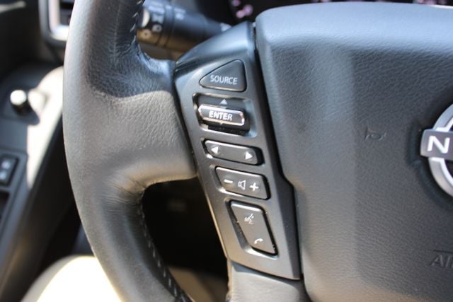 2024 Nissan Frontier SL