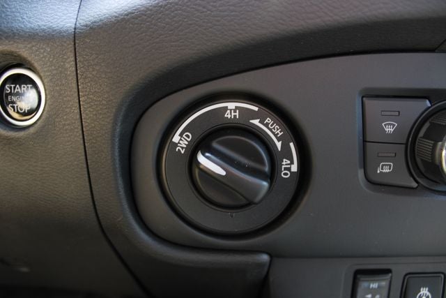 2024 Nissan Frontier SL