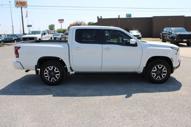 2024 Nissan Frontier SL