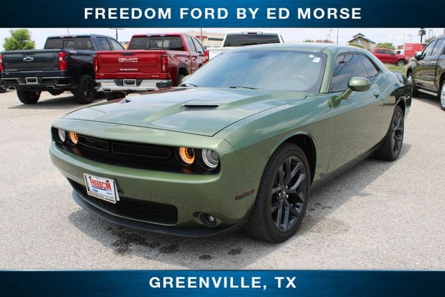 2021 Dodge Challenger SXT Auto's photo