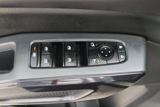 2023 Nissan Pathfinder S