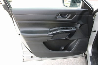 2023 Nissan Pathfinder S