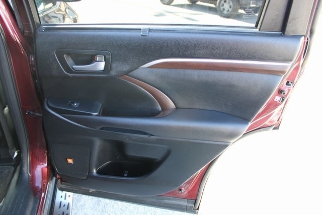 2015 Toyota Highlander Base