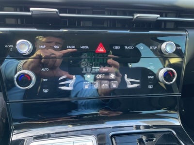 2025 Genesis G80 2.5T